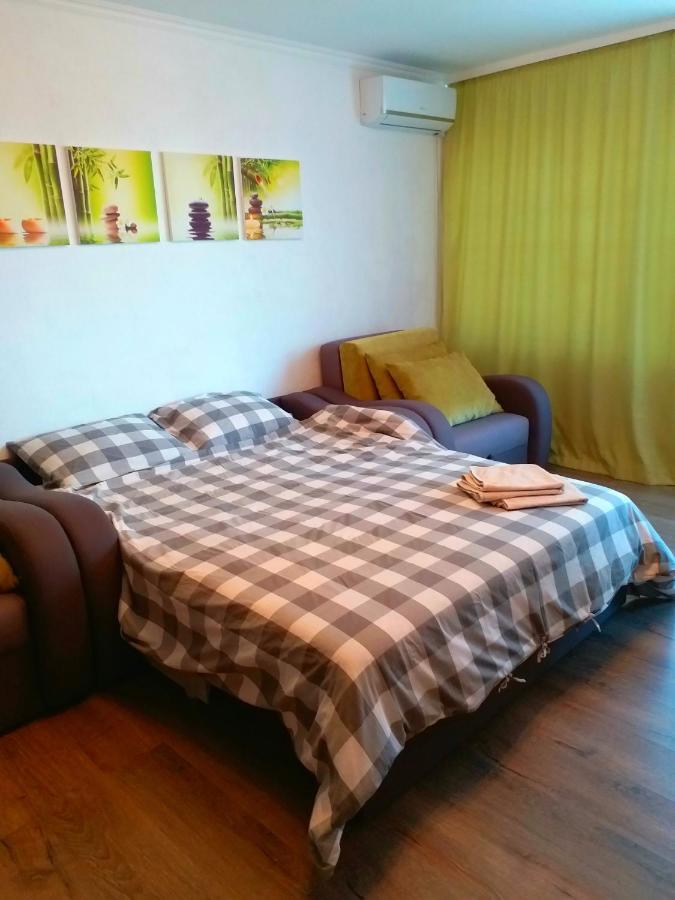 Kozzy Apartment In Kiev City Center Lu7 Екстериор снимка