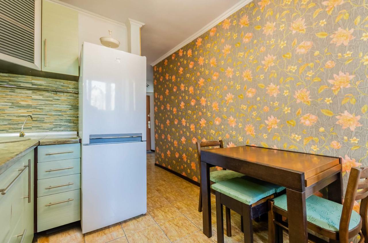 Kozzy Apartment In Kiev City Center Lu7 Екстериор снимка