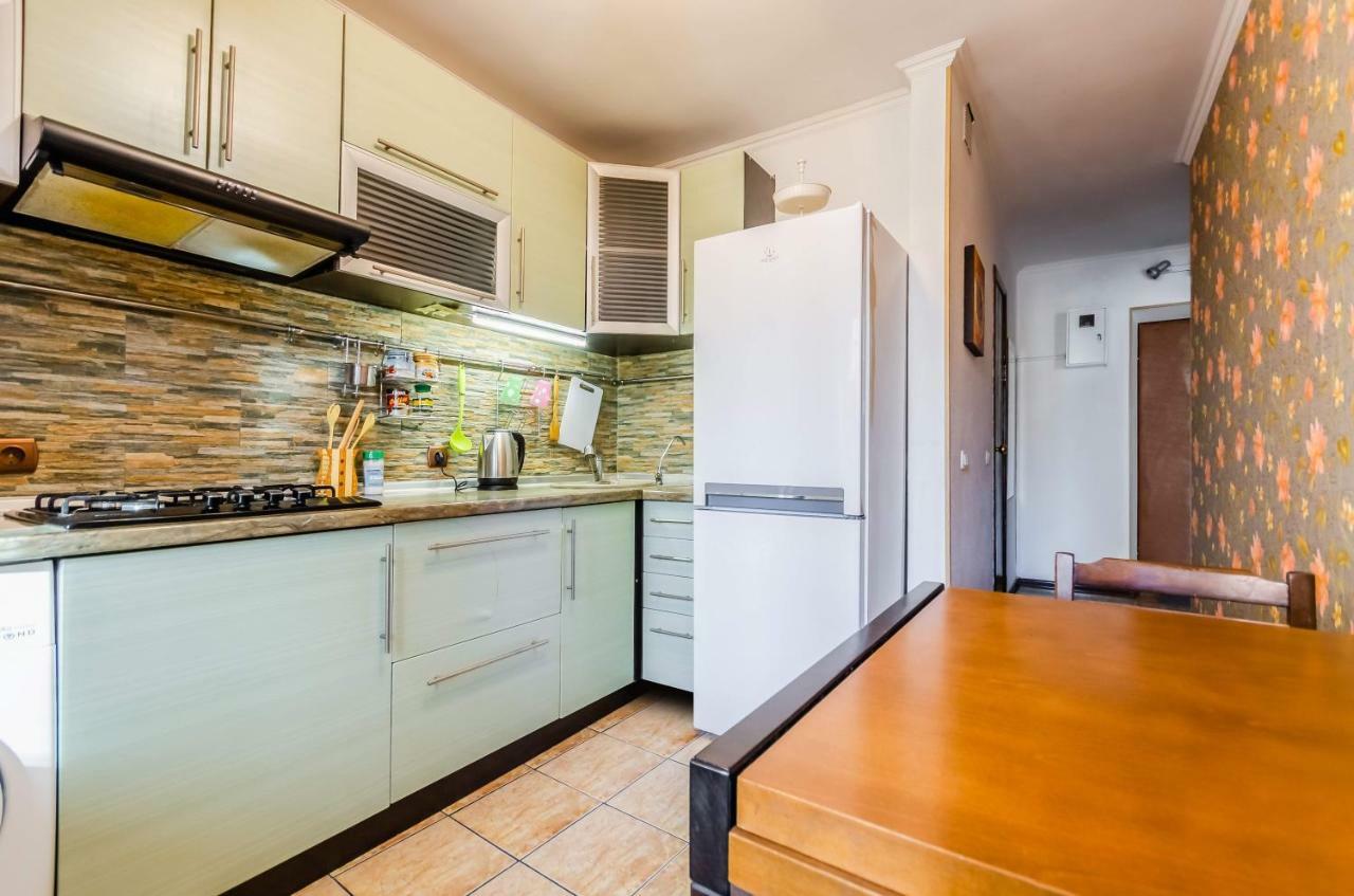 Kozzy Apartment In Kiev City Center Lu7 Екстериор снимка