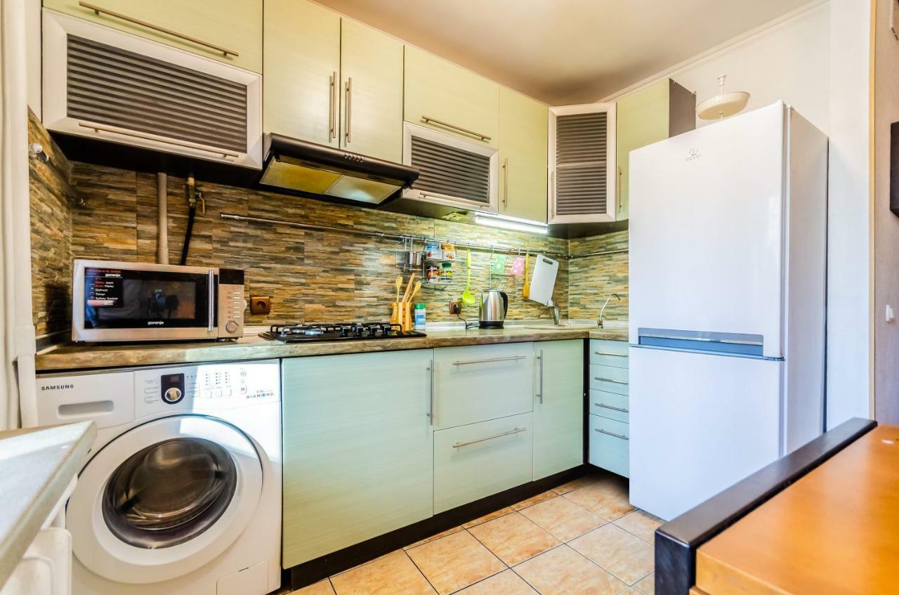 Kozzy Apartment In Kiev City Center Lu7 Екстериор снимка